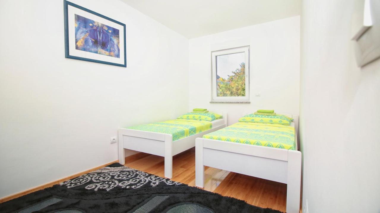 Guesthouse Esma Rovinj Bagian luar foto